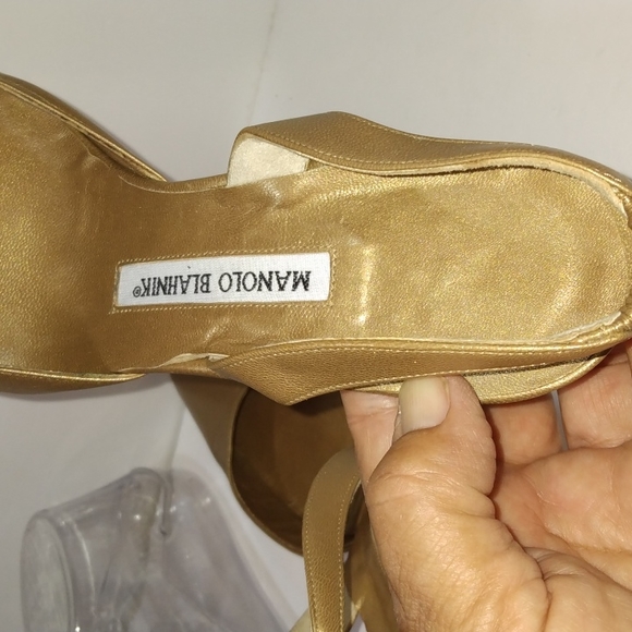 MANOLO BLAHNIK - Picture 7 of 8